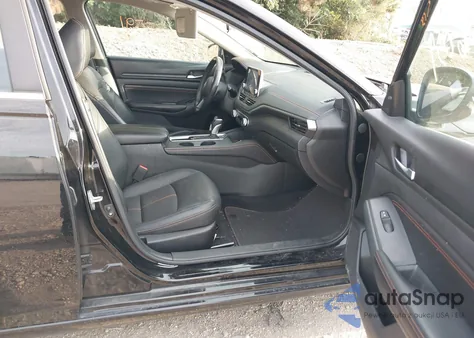 2021 Nissan Altima Sr Fwd z USA, uszkodzony, nr VIN 1N4BL4CV3MN340451